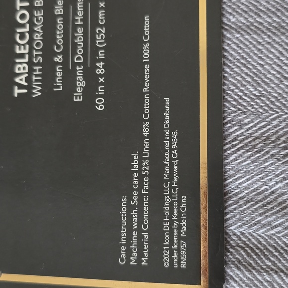 FIELDCREST LUXURY DARK GRAY TABLECLOTH WITH STORAGE BAG 60"x84" - Picture 6 of 7